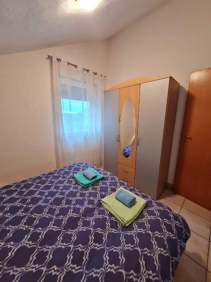 Apartments Nevistic Tribalj  ภายนอก รูปภาพ
