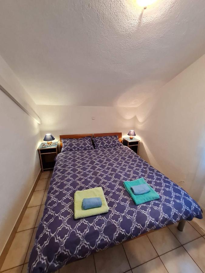 Apartments Nevistic Tribalj  ภายนอก รูปภาพ