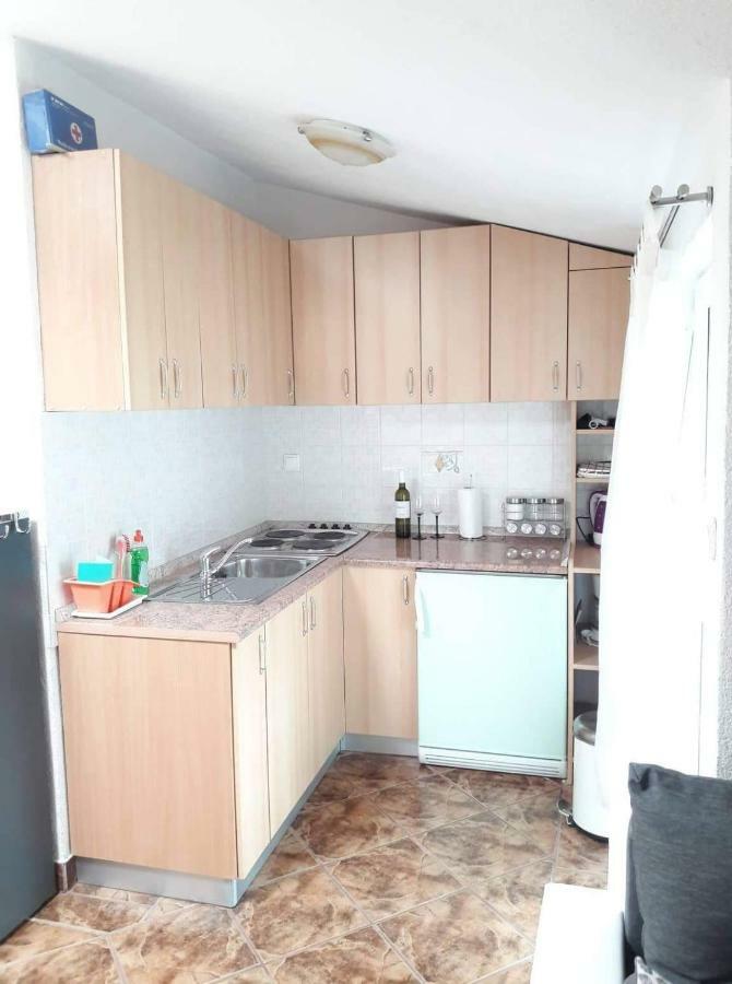 Apartments Nevistic Tribalj  ภายนอก รูปภาพ
