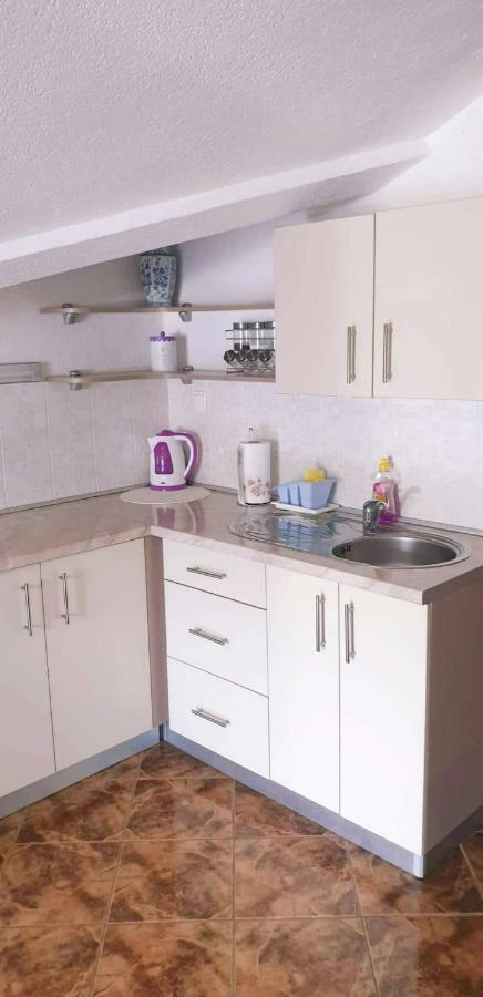 Apartments Nevistic Tribalj  ภายนอก รูปภาพ