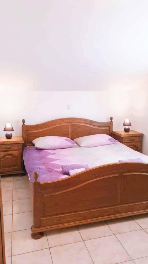 Apartments Nevistic Tribalj  ภายนอก รูปภาพ